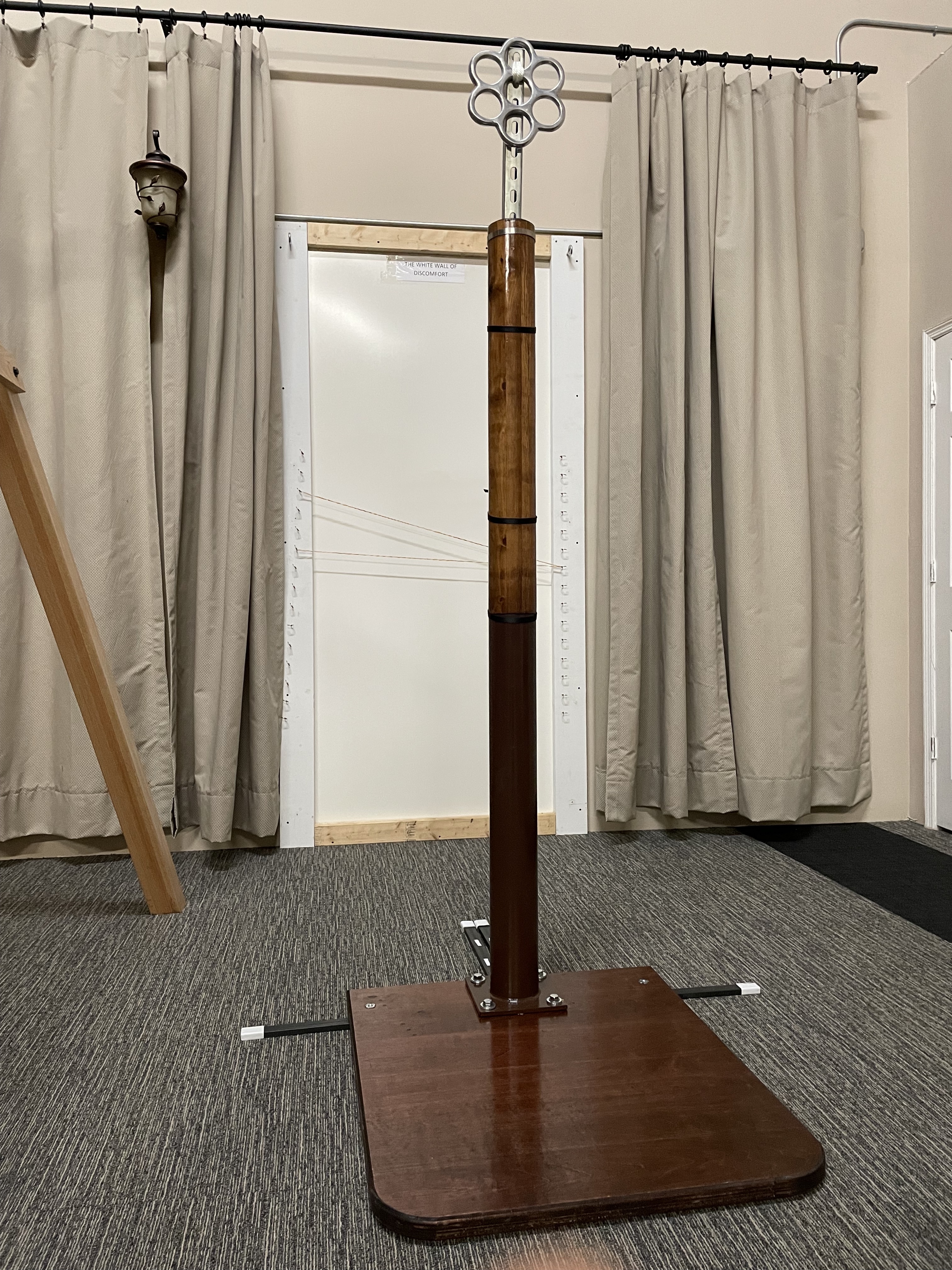 New version of the Dungeon Pole pedestal installed at Phoenix Club! I've been working a lot this summer to improve the pedestal design, and I finally arrived at one I'm very happy with. New features include, a larger area to allow floor-play hashira ties, more understated connectors between the pedestal and pole, and more elegant stabilizers. Come to Phoenix Club and check it out!